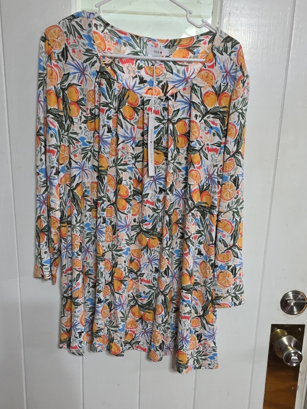 NWT Intro Women's Blouse Oranges Citrus Pleated Neck Soft Stretchy Sz 2X